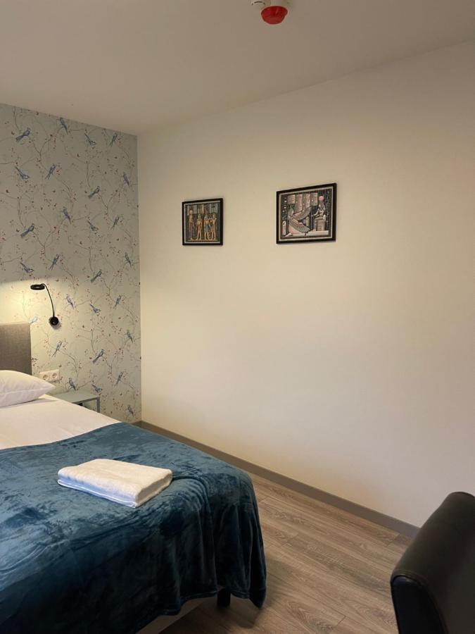 Hotel B&B Sint-Maria Next Door ファルケンブルフ エクステリア 写真