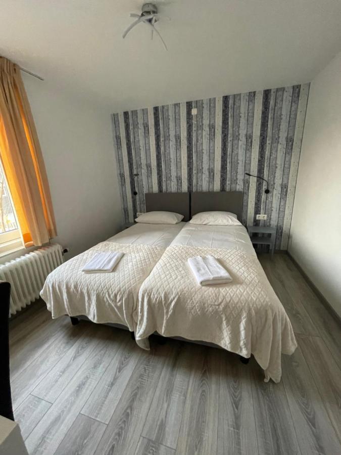 Hotel B&B Sint-Maria Next Door ファルケンブルフ エクステリア 写真
