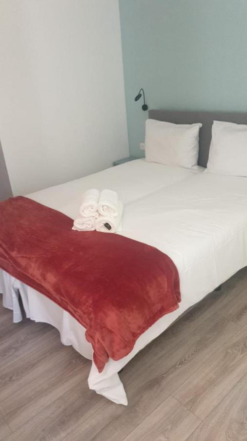 Hotel B&B Sint-Maria Next Door ファルケンブルフ エクステリア 写真