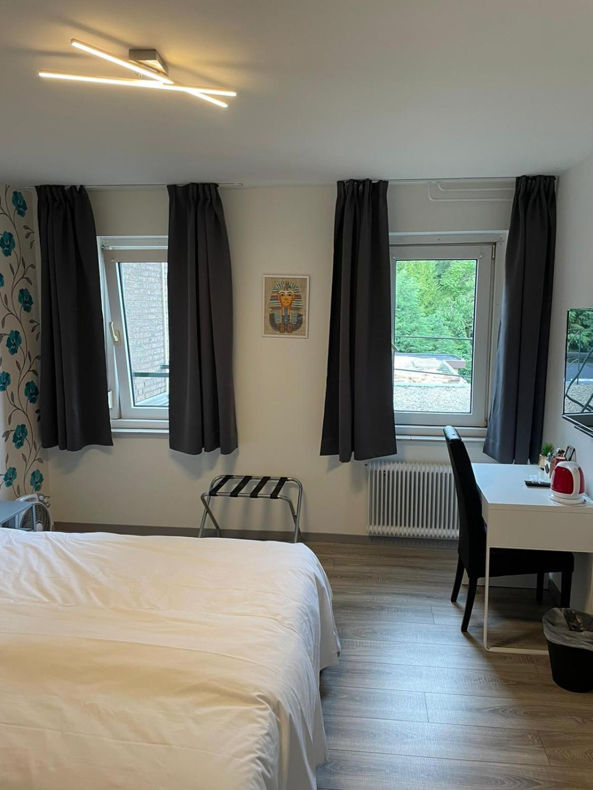 Hotel B&B Sint-Maria Next Door ファルケンブルフ エクステリア 写真